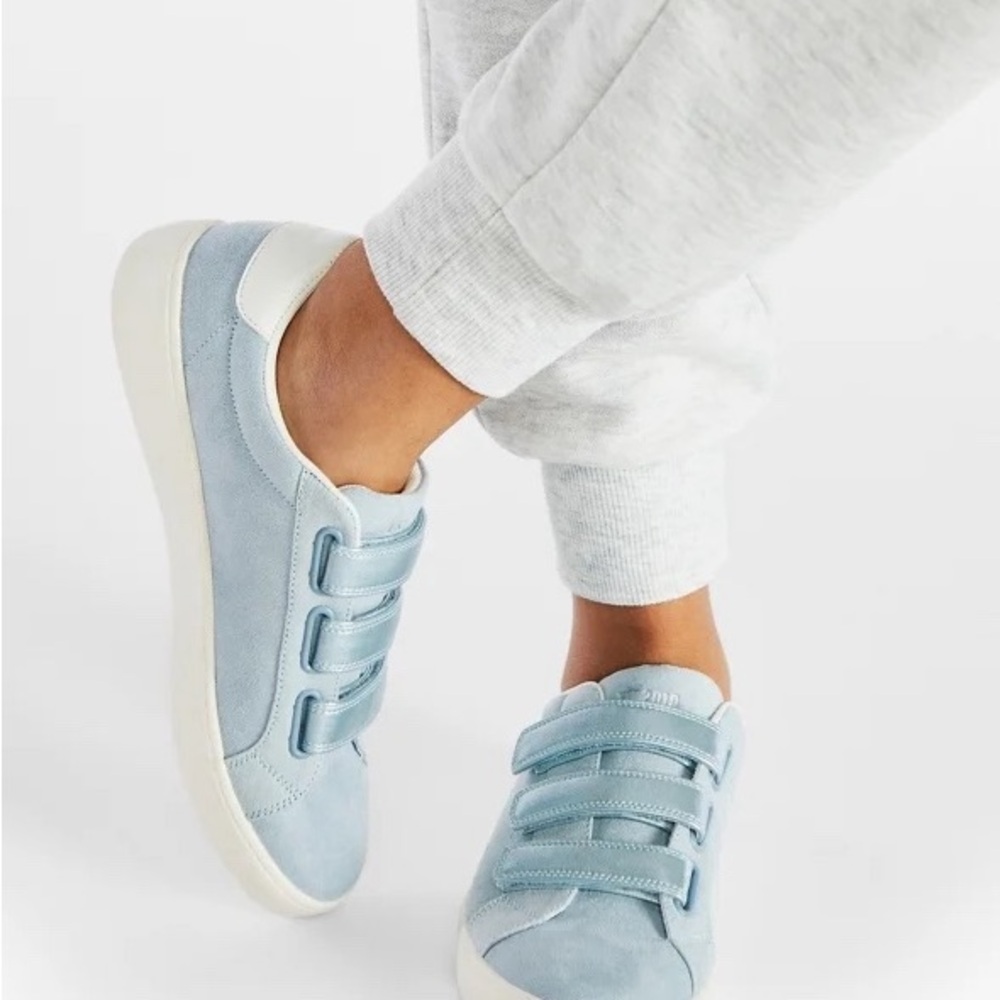 ShoeDazzle Sutton Court Sneaker NWT